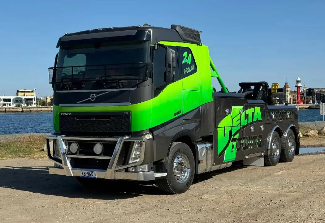 Delta Heavy Towing heavy duty tow truck with a recovered prime mover