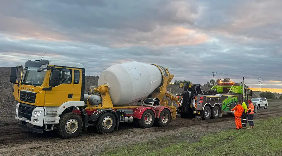 Machinery Transport by Delta Heavy Towing